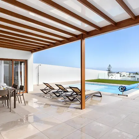 Isamar 14b - Lanzarote - Vipvipvillas * Playa Blanca